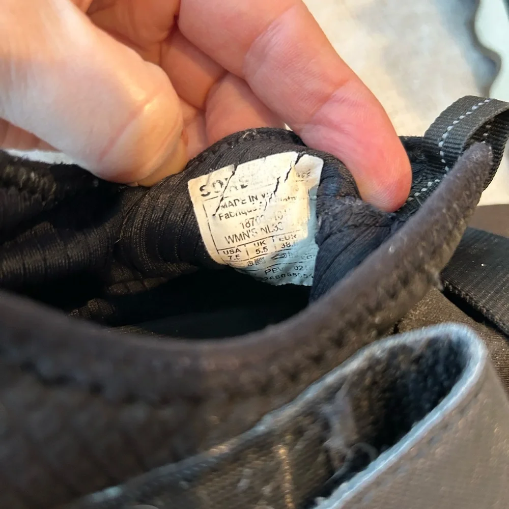 Sorel sneakers size 7.5